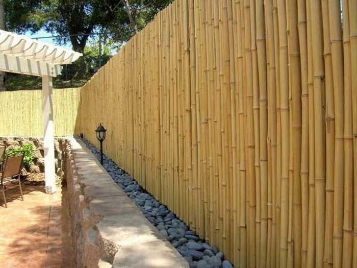 Bamboo on Retaining Wall #bamboofence #fencing #decorhomeideas