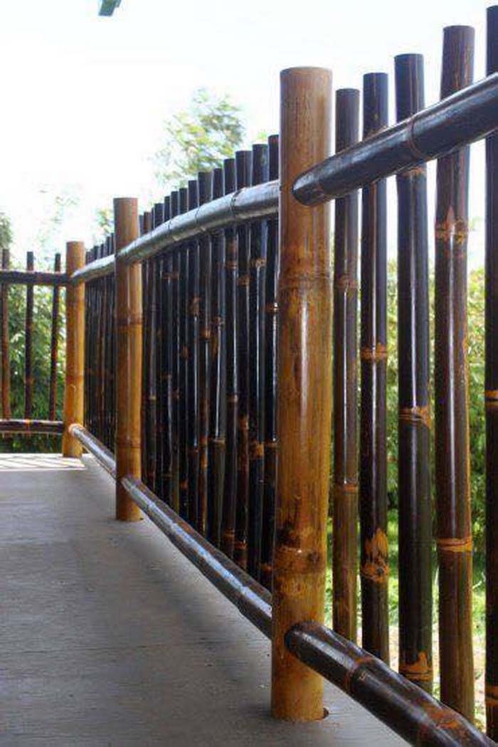 Bamboo Post and Beam Fence #bamboofence #fencing #decorhomeideas