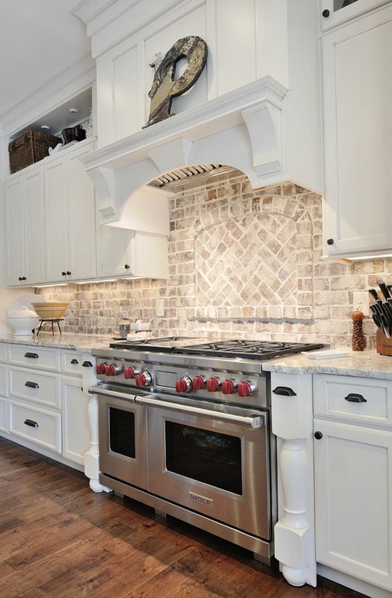 Brick Wall With Decorative Backsplash #brickbacksplash #kitchen #decorhomeideas