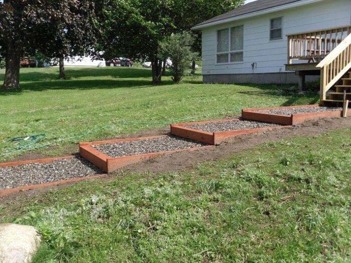 Budget Path for Sloped Backyard #slopedbackyard #budget #decorhomeideas