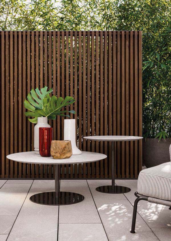 Dark Partition From Slats Blends With The Outdoors #woodenslats #homedecor #decorhomeideas