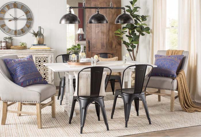 Farmhouse Dining Room Entry #barndoor #barndoorideas #decorhomeideas