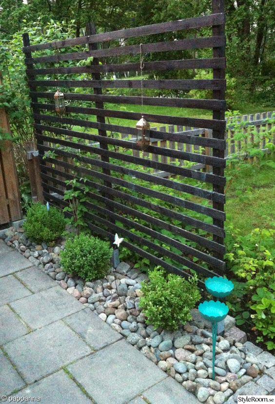 Garden Slat Divider #woodenslats #homedecor #decorhomeideas