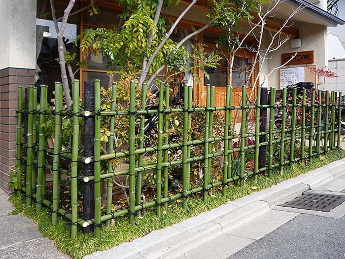 Green Yotsume Fence #bamboofence #fencing #decorhomeideas