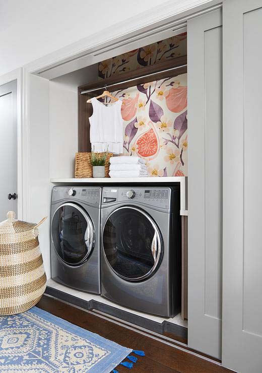 Hall Closet Washer and Dryer with Folding Doors #laundry #closetdoors #decorhomeideas
