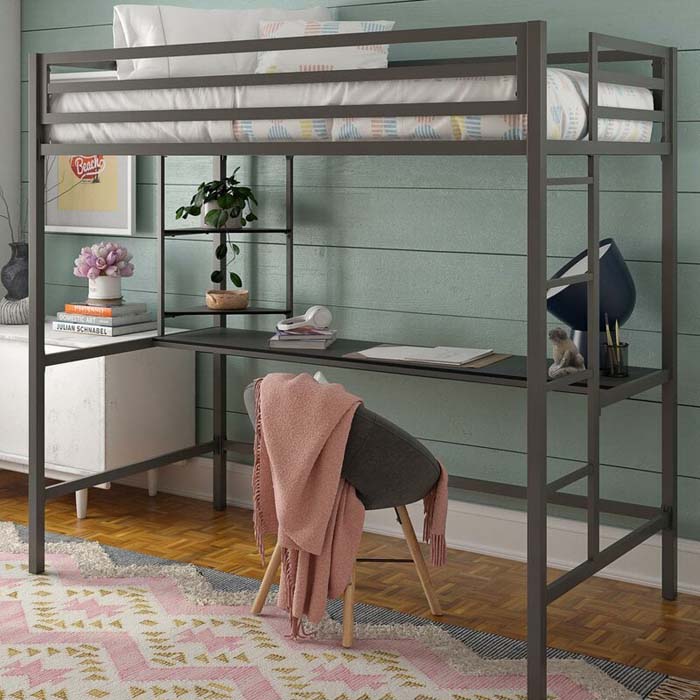 Loft With A Desk #beds #smallroom #decorhomeideas