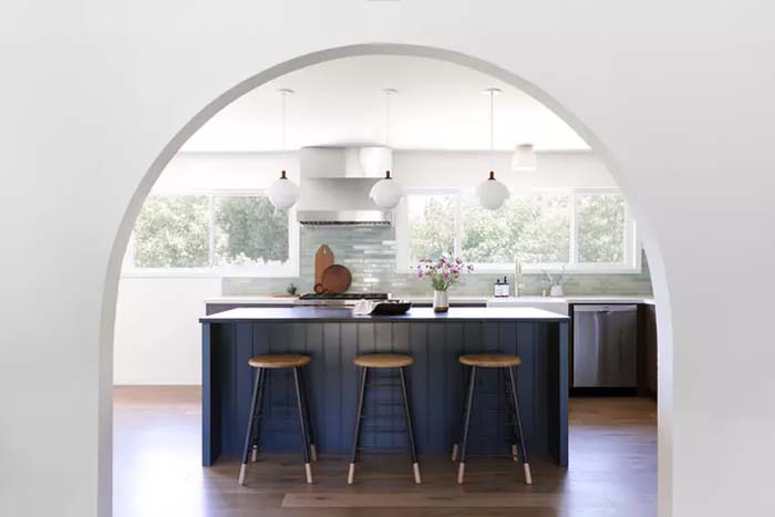 Make a Statement With Geometric Details #kitchen #design #decorhomeideas