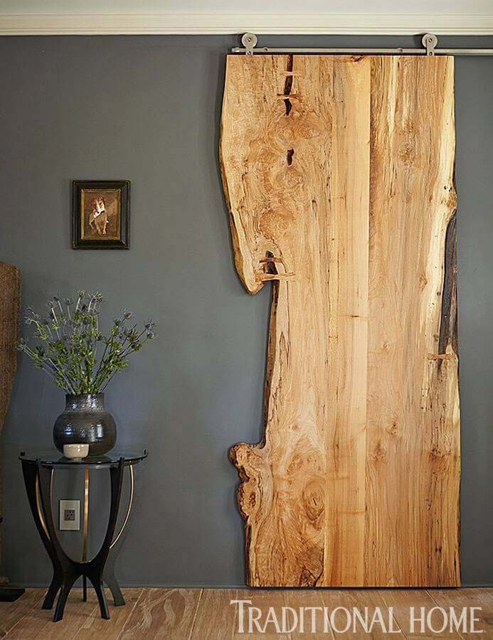 Raw Cut Scrap Wood Sliding Door #barndoor #barndoorideas #decorhomeideas