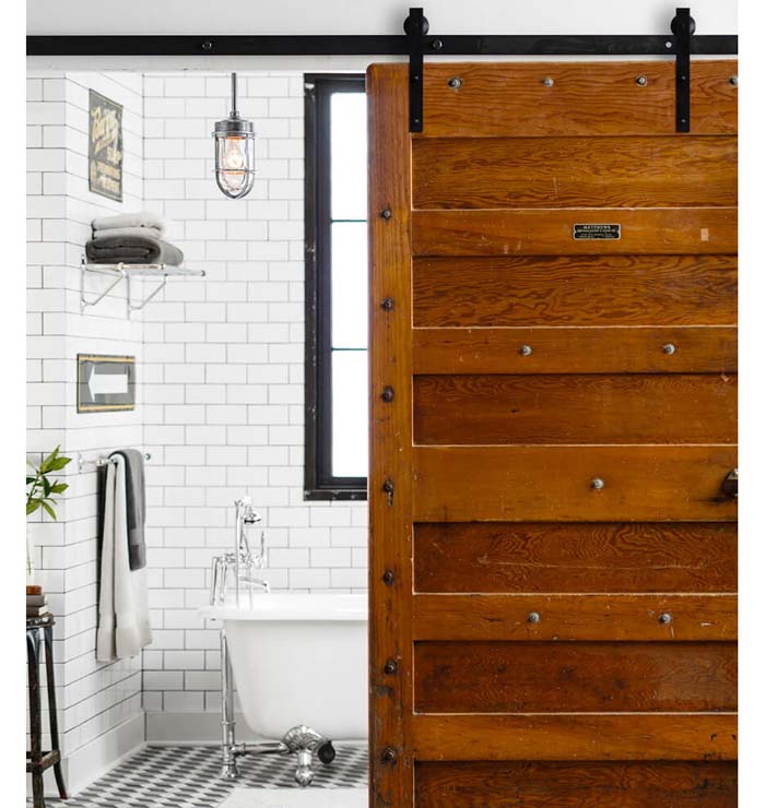 Repurposed Stage Coach Style Sliding Door #barndoor #barndoorideas #decorhomeideas