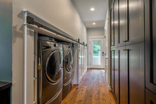 Special Sliding Door for a Low Laundry Closet #laundry #closetdoors #decorhomeideas