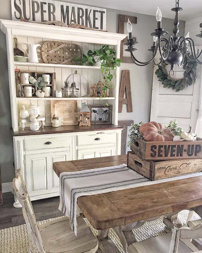 White Farmhouse Kitchen Decor