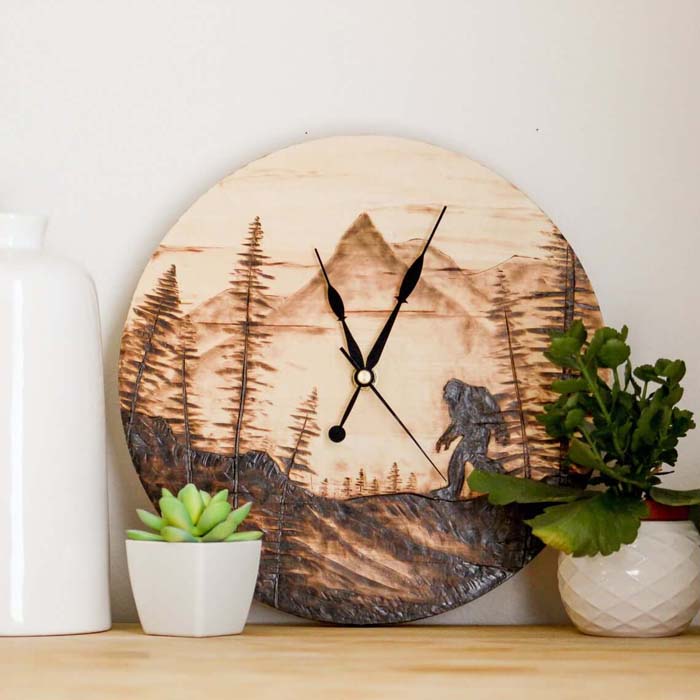 Wood Burned Wall Clock with Sasquatch #woodburning #crafts #decorhomeideas