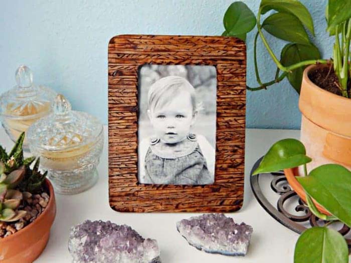 Wooden Picture Frame with Pyrography Design #woodburning #crafts #decorhomeideas