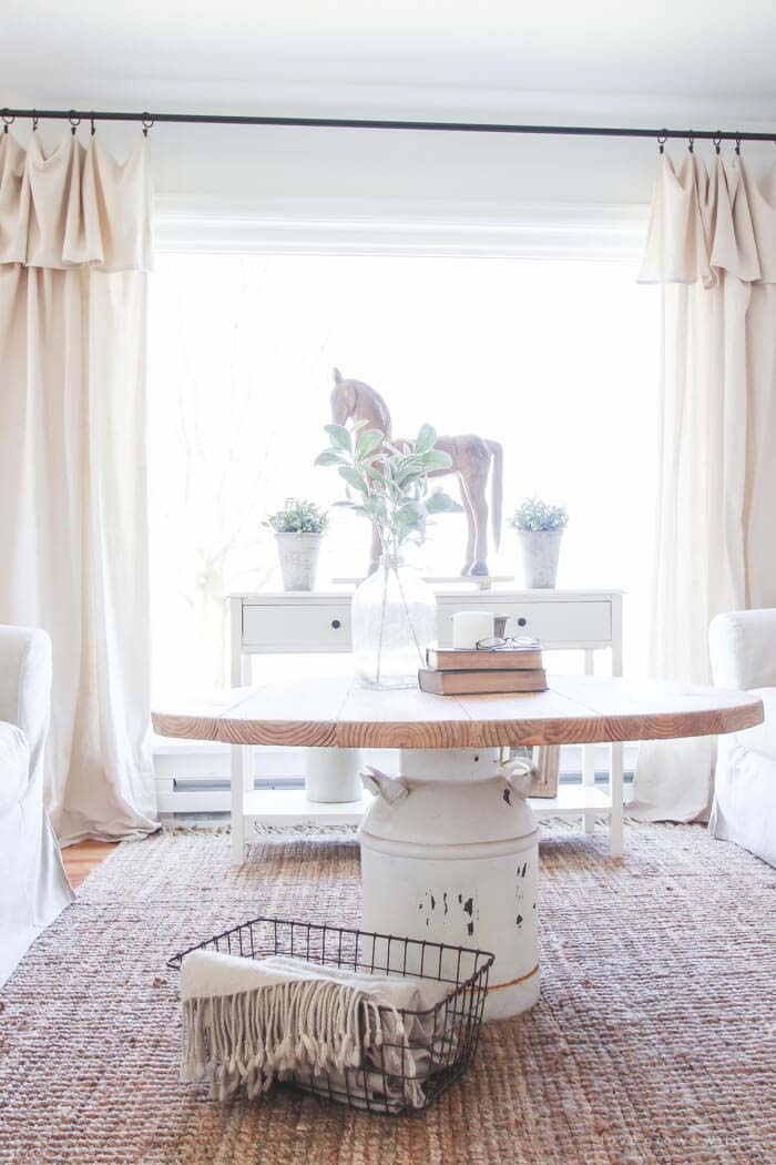Wooden Table with Painted Milk Jug Base #farmhouse #livingroom #decorhomeideas