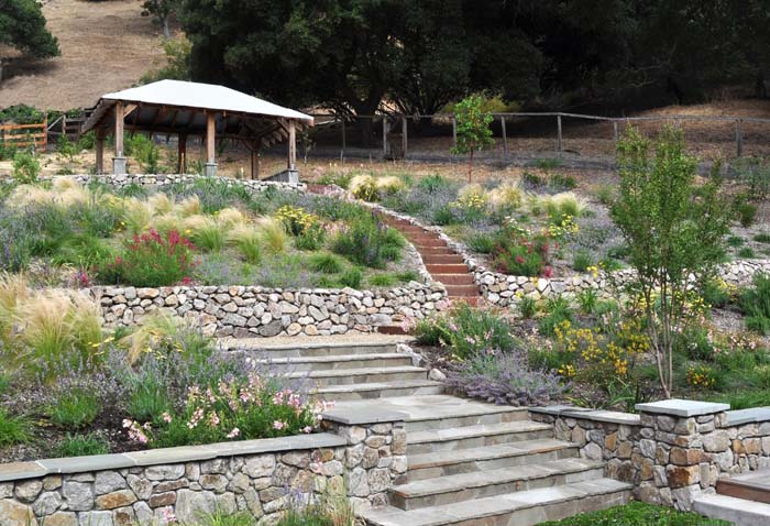 Garden Walkway and Gazebo #hillsidelandscaping #budget #decorhomeideas