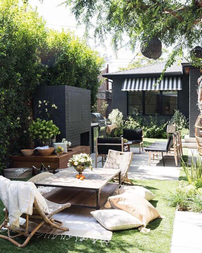 Inviting Outdoor Seating Arrangement with Low Tables #outdoorlivingspaces #decorhomeideas