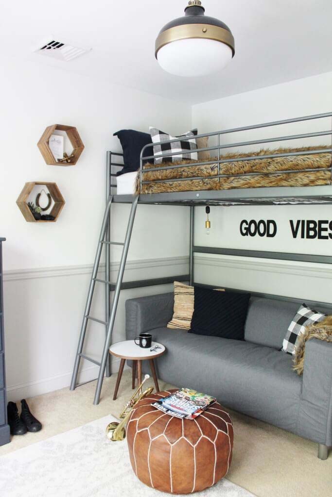 Laidback Loft Bed Dorm Room Design #teenageboyroom #boyroom #decorhomeideas