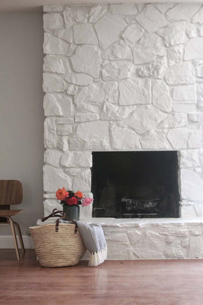 Painted Stone Creates Simple White Fireplace #fireplace #design #decorhomeideas