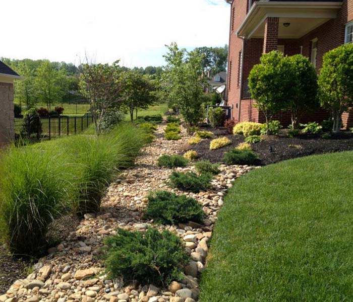 Rock River and Lawn #rocksr #mulch #landscaping #decorhomeideas