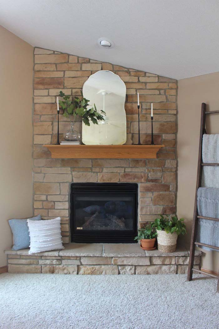 Stunning Stone Facade and Seating Warm Fireplace #fireplace #design #decorhomeideas