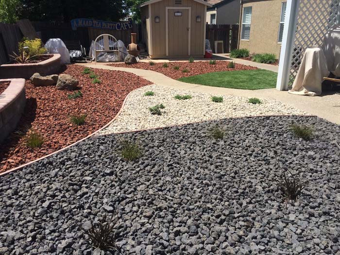Use Only Rocks For Landscaping Instead of Grass #drainage #frontyard #landscaping #decorhomeideas