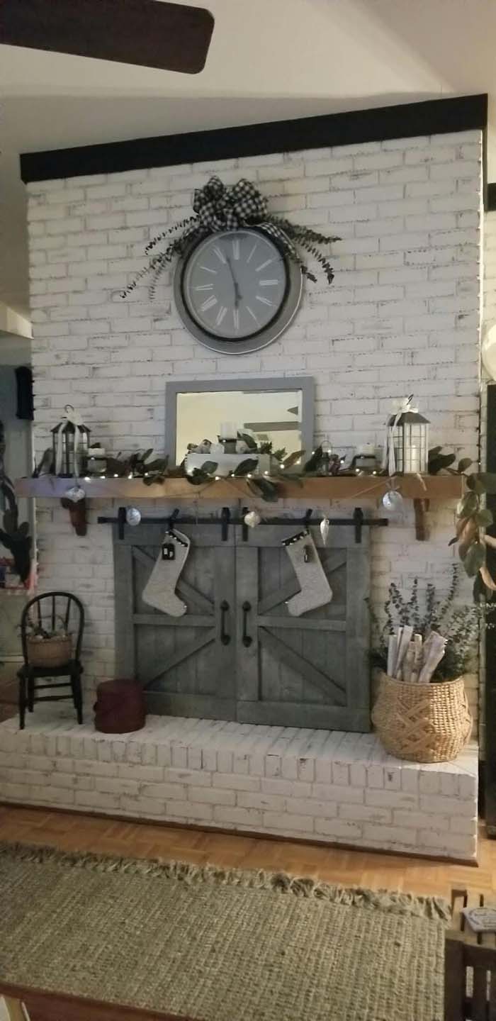 White Washed Brick with Gray Barn Doors #fireplace #design #decorhomeideas