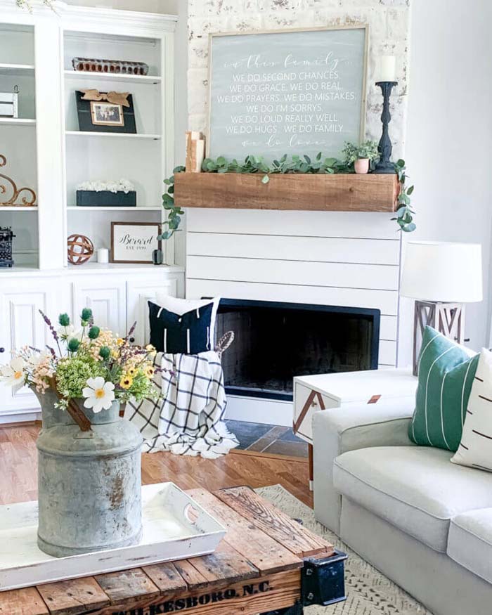 Wood and White Modern Farmhouse Fireplace #fireplace #design #decorhomeideas