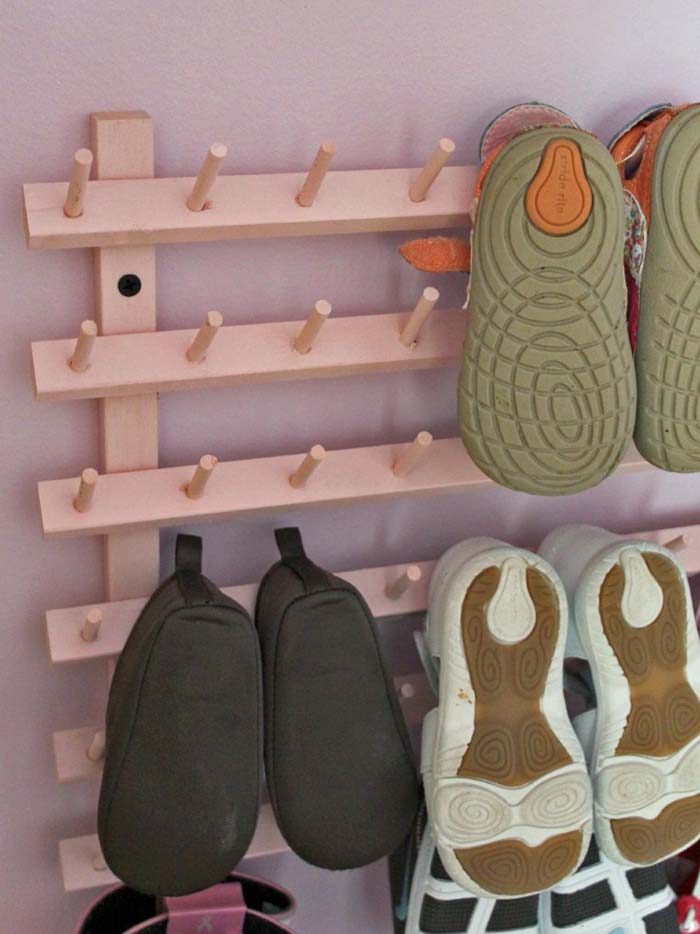 Wooden Shoe Hanging Hooks #shoestorage #decorhomeideas