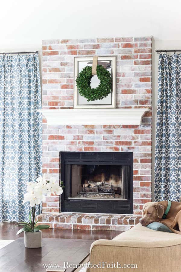 Beautiful White Washed Brick Fireplace Makeover #brickfireplace #decorhomeideas