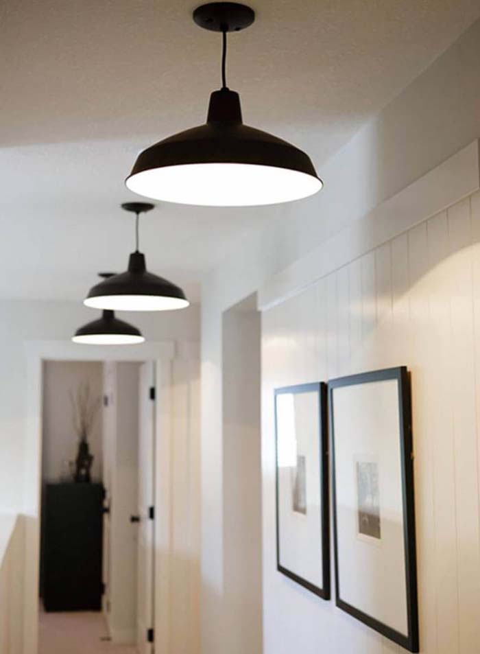 Black Metal Suspended Barn Lights #farmhouse #lighting #decorhomeideas