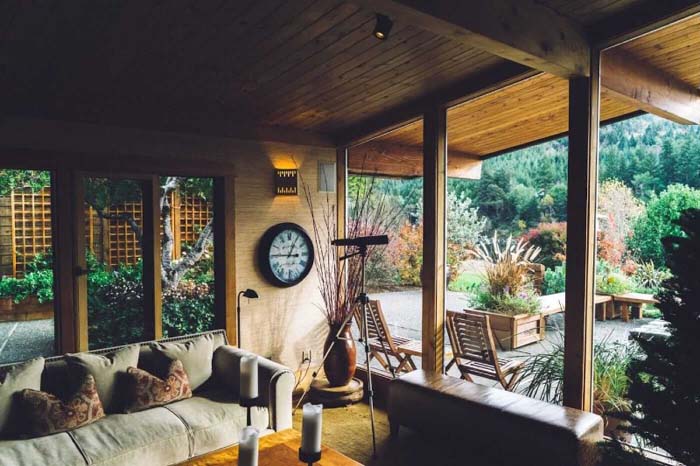 Build a Room with a Permanent Wooden Roof #coveredpatio #pergola #decorhomeideas