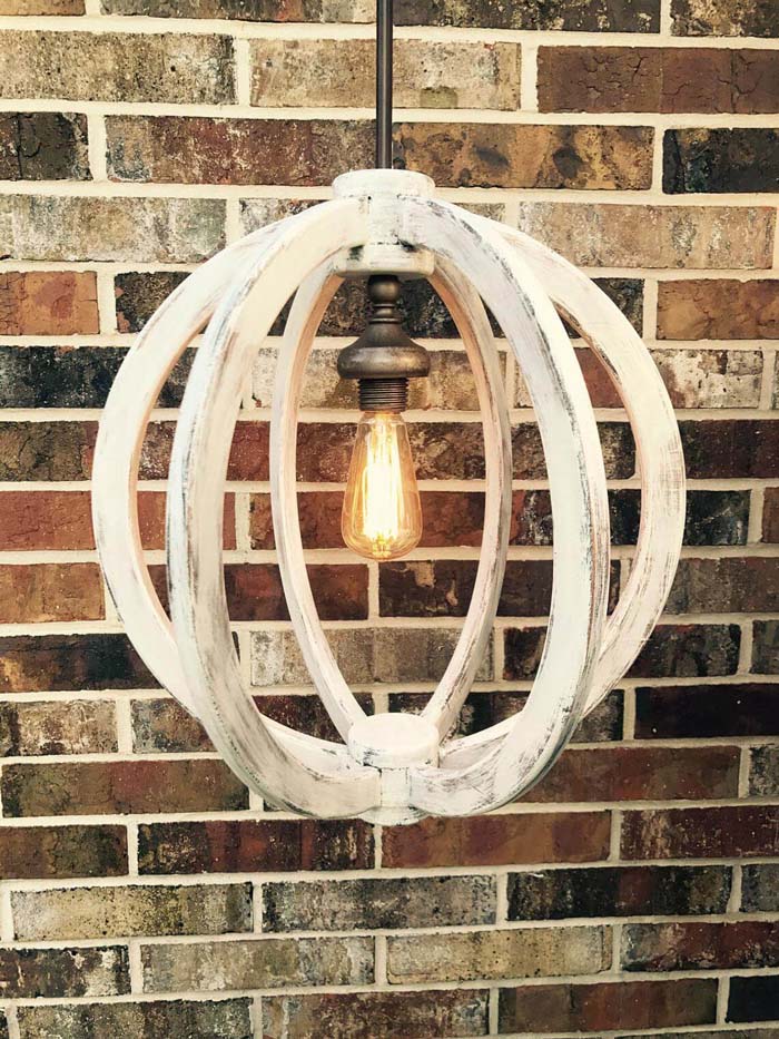 Cool Distressed Wooden Sphere Chandelier #farmhouse #lighting #decorhomeideas