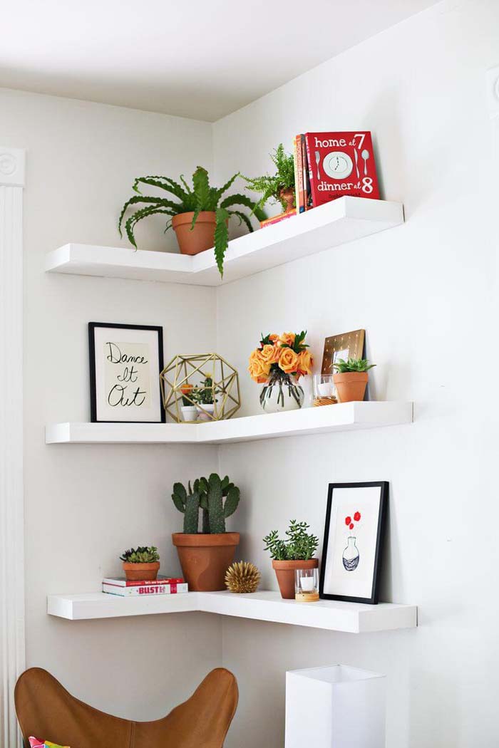 Corner Nook L-Shaped Art Display Space #floatingshelf #organization #decorhomeideas