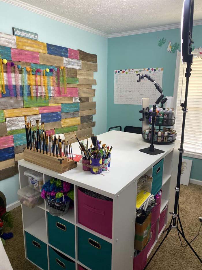 Craft Lover's Dream Cube Homemade Desk #diy #crafttables #desks #decorhomeideas