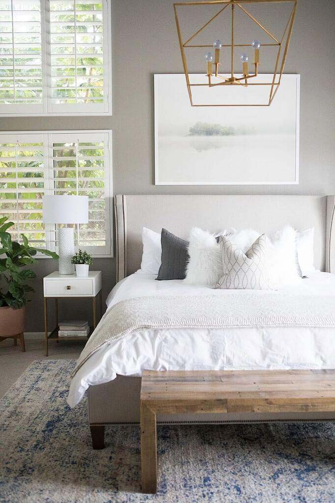 Deconstructed Chic Meets Soft Linens on a Minimalist Grey Bedroom #greybedroom #decorhomeideas