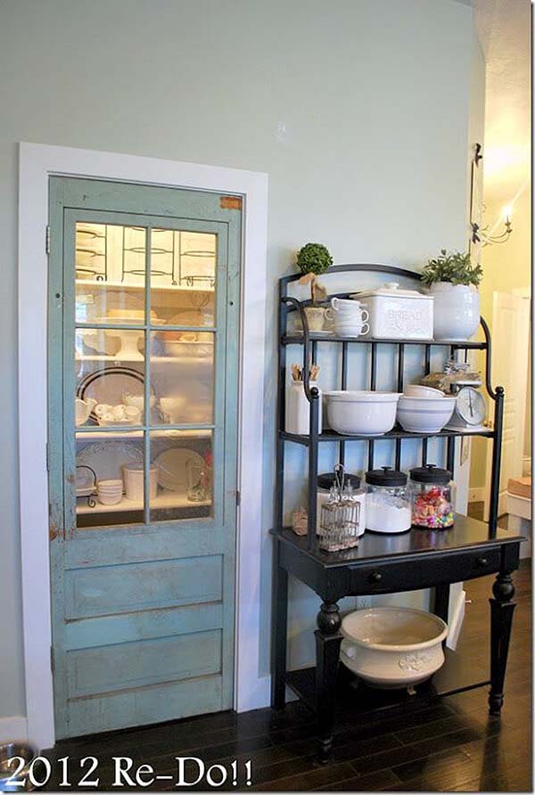 Introduce a Vintage Element for Your Pantry Door #pantrydoor #decorhomeideas