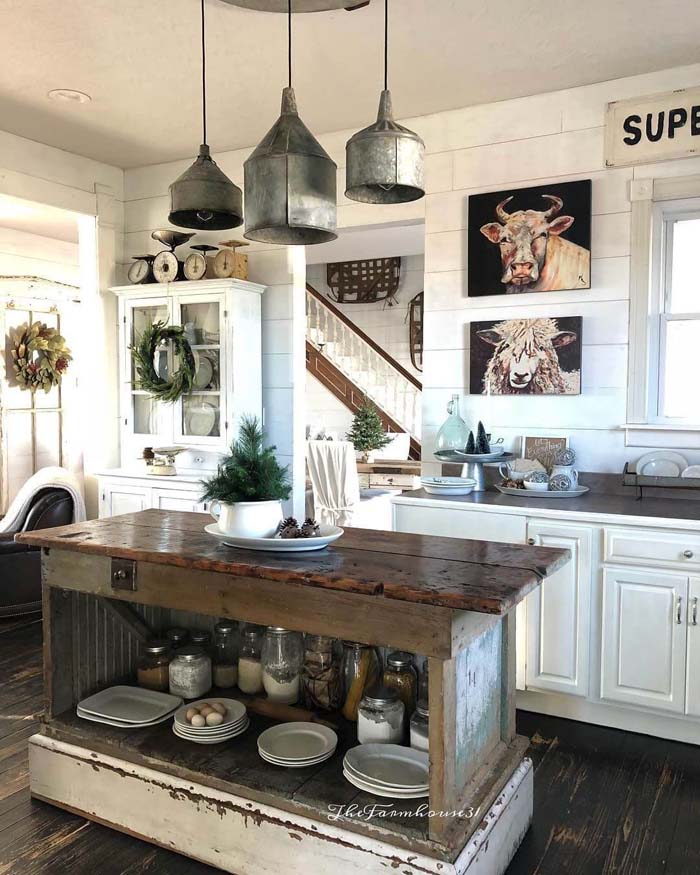 Pendant Lights With Hammered Metal Shades #farmhouse #lighting #decorhomeideas