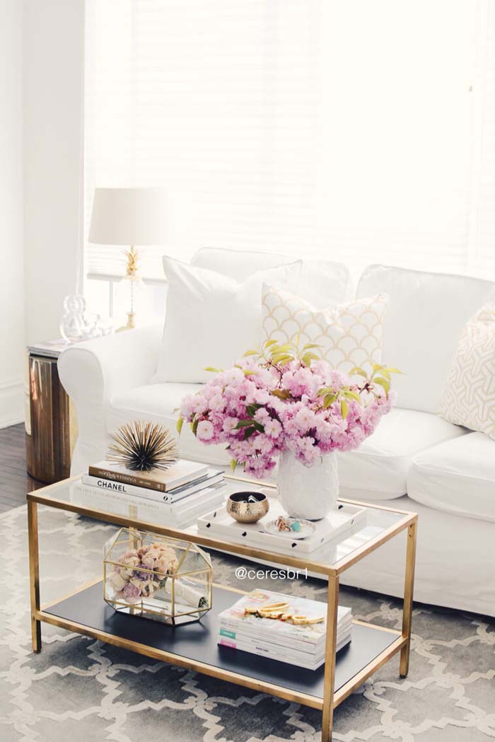 Retro Glam Gold and Glass Floral Coffee Table Display #coffeetabledecor #decorhomeideas