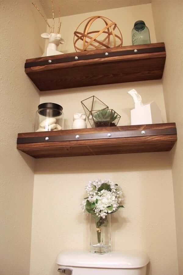 Rustic Floating Shelf with Leather Studded Accent #floatingshelf #organization #decorhomeideas