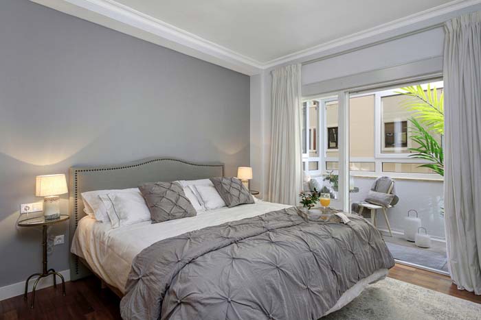 Simple Grey Bedroom Interior Design #greybedroom #decorhomeideas