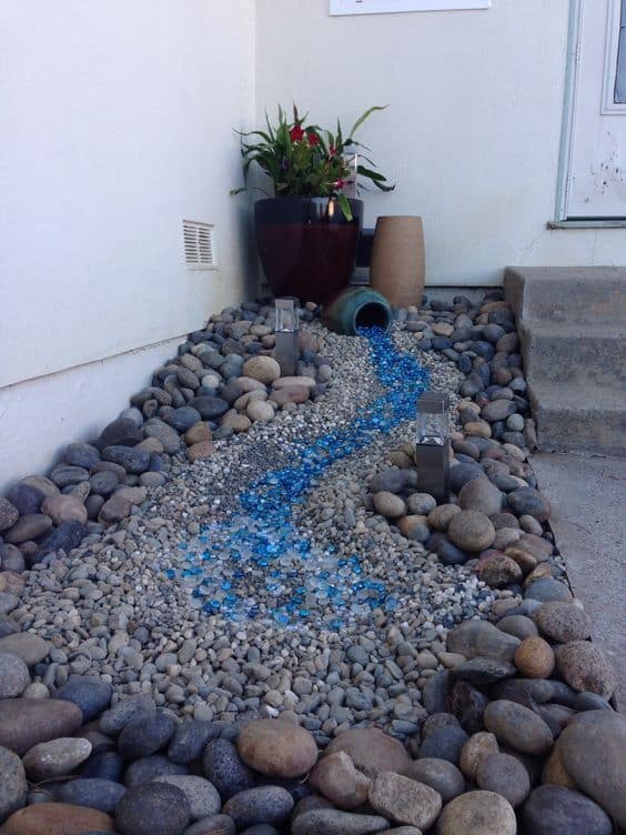 Spilled Rocks Dry River Bed Landscape Design #dryriverbed #drycreek #decorhomeideas