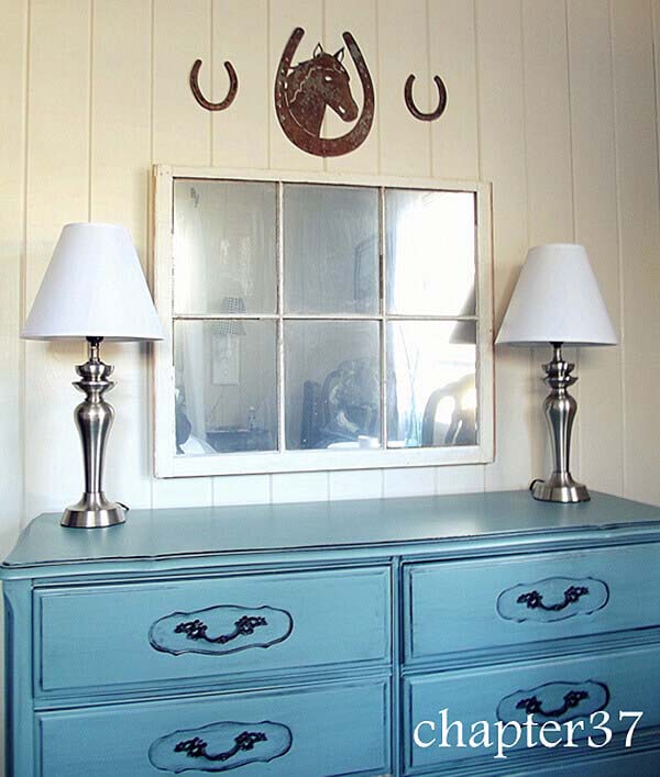 Spray Painted Window Mirror Transformation #oldwindows #repurpose #decorhomeideas