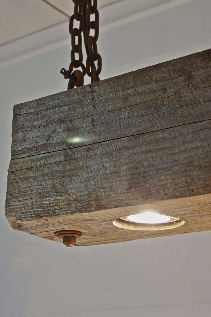 Track Lighting Recessed in Wooden Beam #farmhouse #lighting #decorhomeideas