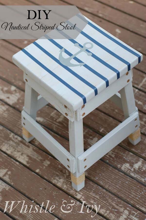 A Little Step Stool with Nautical Flair #decorhomeideas