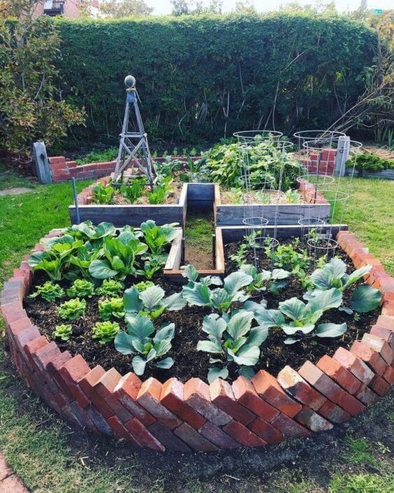 Brick Raised Garden Bed To Grow Vegetables #decorhomeideas