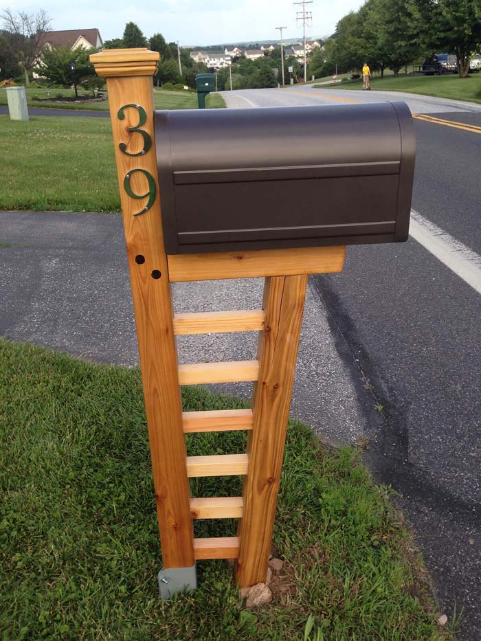 Clean Ladder Style Mailbox #decorhomeideas