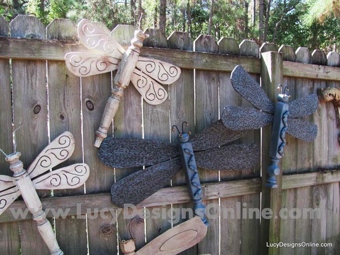 DIY Decorative Wooden Garden Dragonflies #decorhomeideas