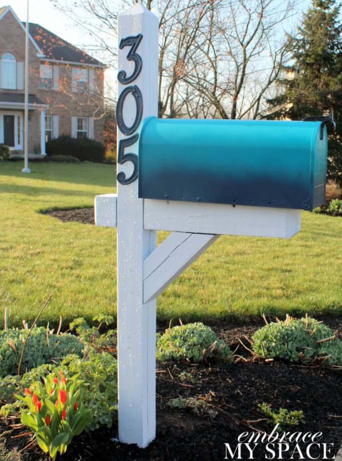 Eye-Catching Ombre Mailbox Ideas #decorhomeideas