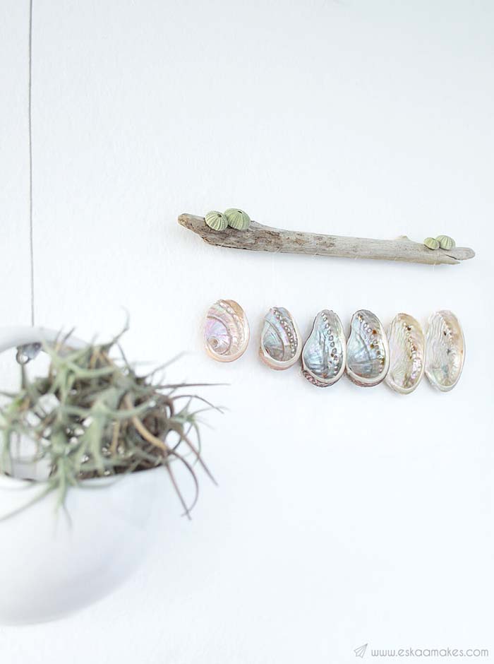 Hanging Shell and Driftwood Wall Art #decorhomeideas