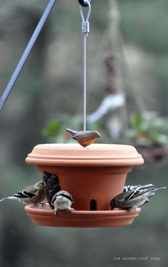 Homemade Flower Pot Bird Feeder #decorhomeideas